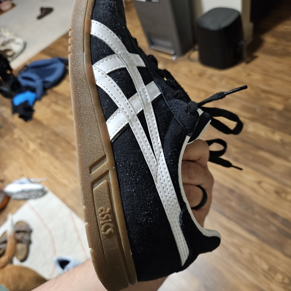 Asics Gel Vikka Pro - Size 8 - Picture 4 of 6